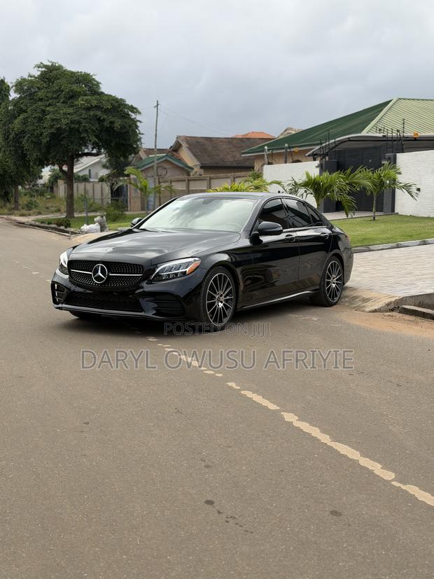 Mercedes-Benz C300 2020 Black
