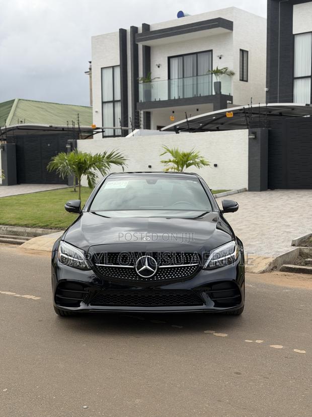 Mercedes-Benz C300 2020 Black