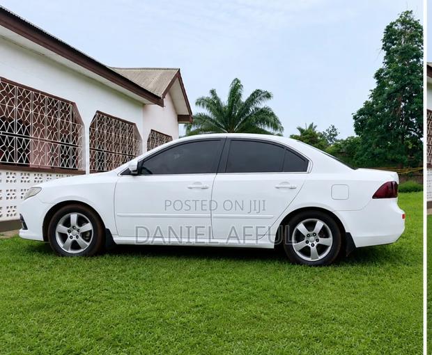 Kia Optima 2011 White