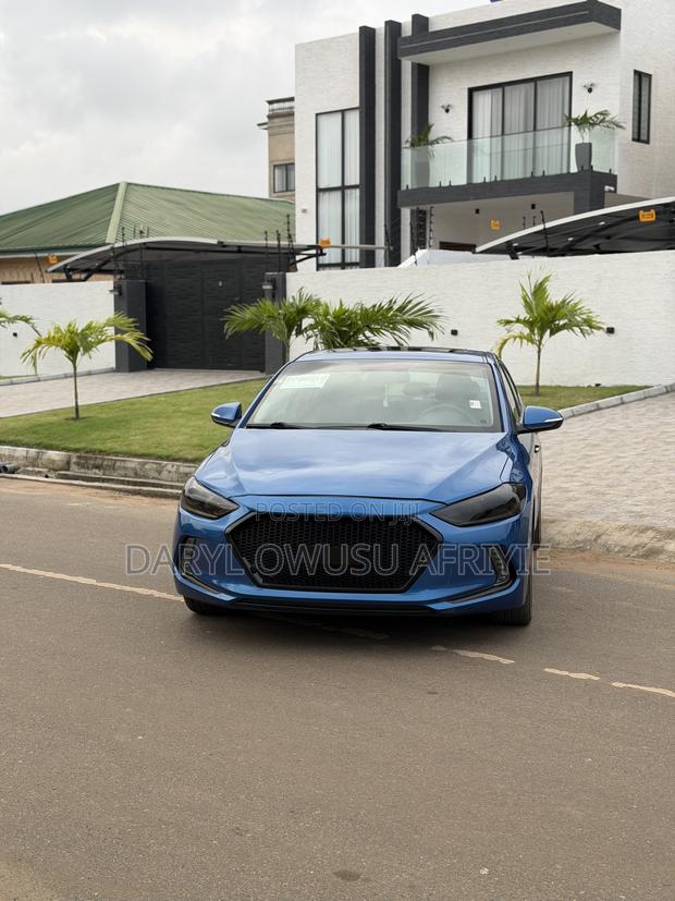 Hyundai Elantra Limited 2018 Blue