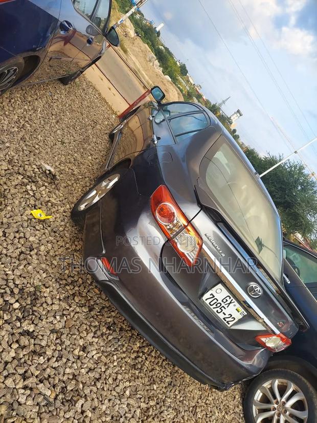 Toyota Corolla 2013 Silver