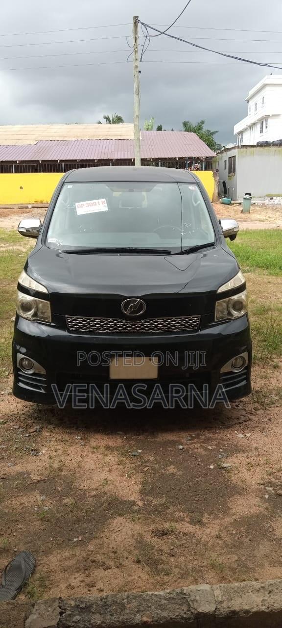 Toyota Voxy 2012 Black