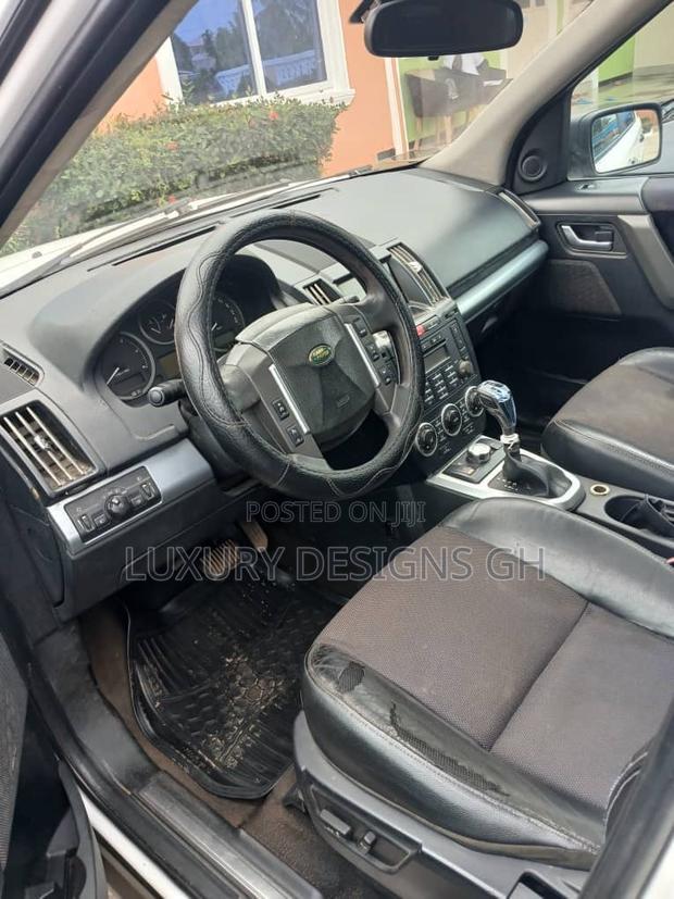 Land Rover Freelander SV Premium 2014 White
