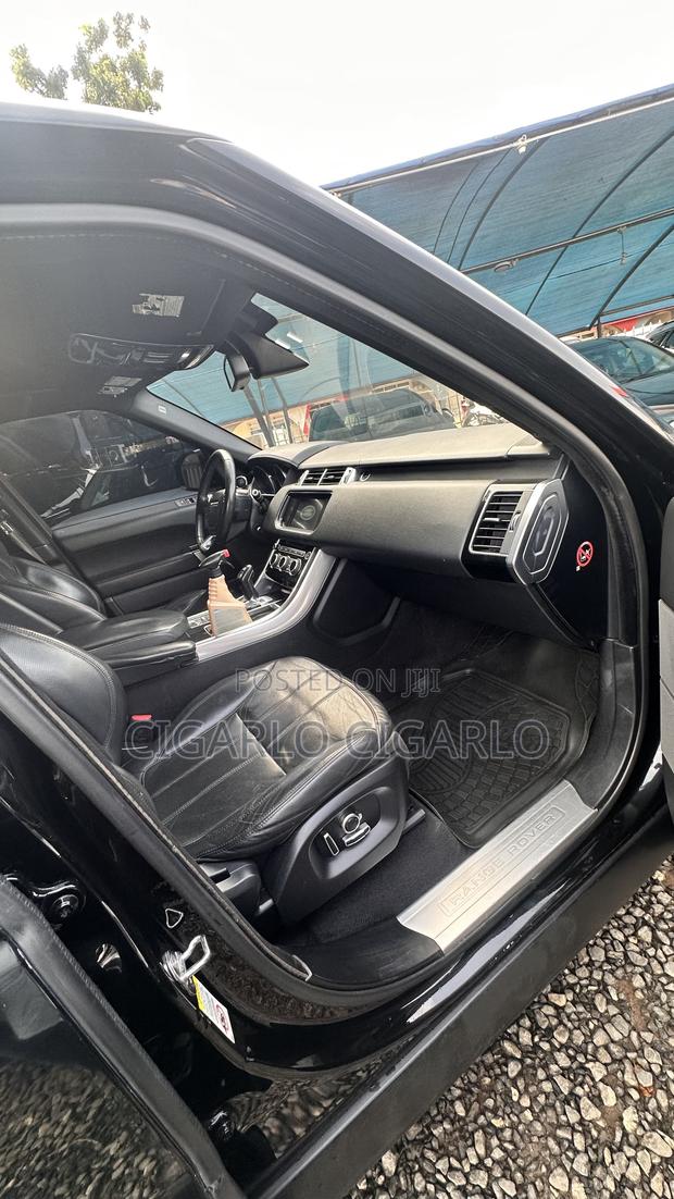 Land Rover Range Rover Sport HSE 4x4 (3.0L 6cyl 8A) 2016 Black