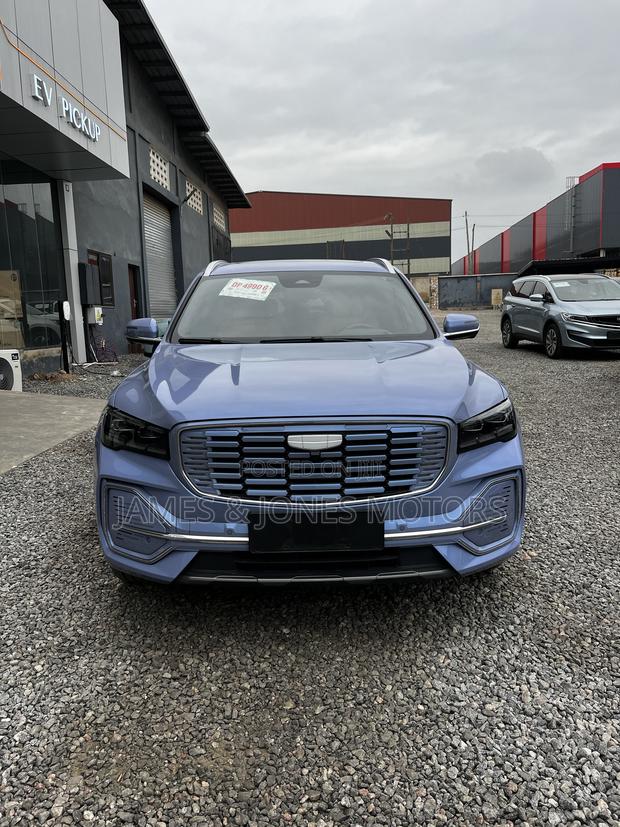 Geely Monjaro Luxury 2022 Purple
