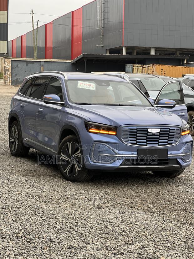 Geely Monjaro Luxury 2022 Purple