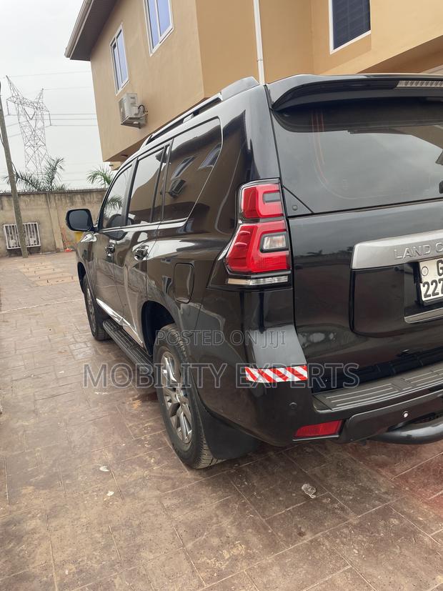Toyota Land Cruiser Prado 2.7 2020 Black