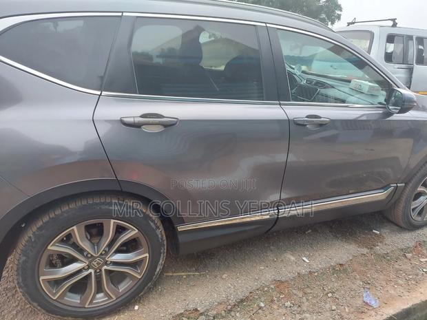 Honda CR-V 2022 Silver