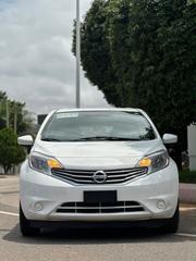 Nissan Versa 1.6 SV 2016 White for sale