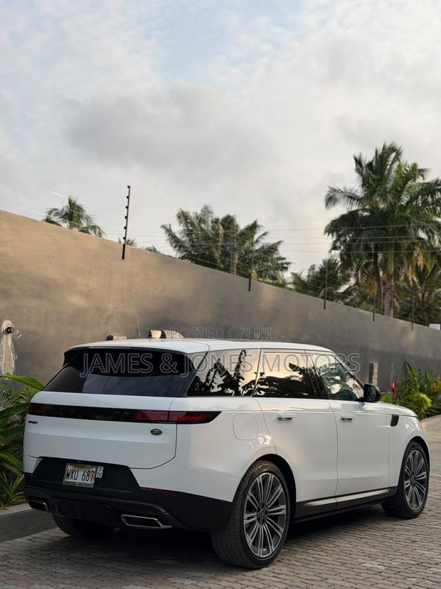Land Rover Range Rover Sport 2023 White