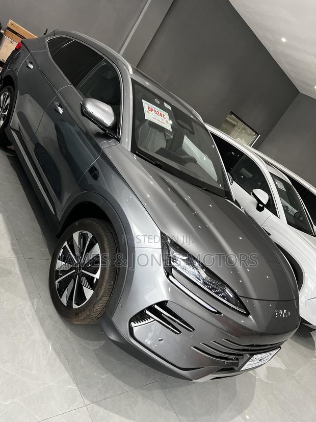 BYD Song Plus 2025 Gray