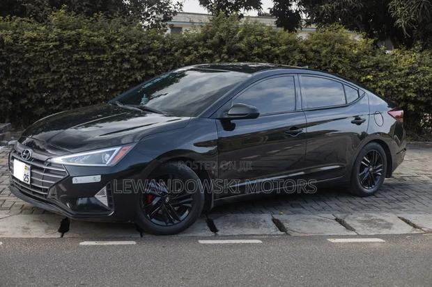 Hyundai Elantra 2020 Black
