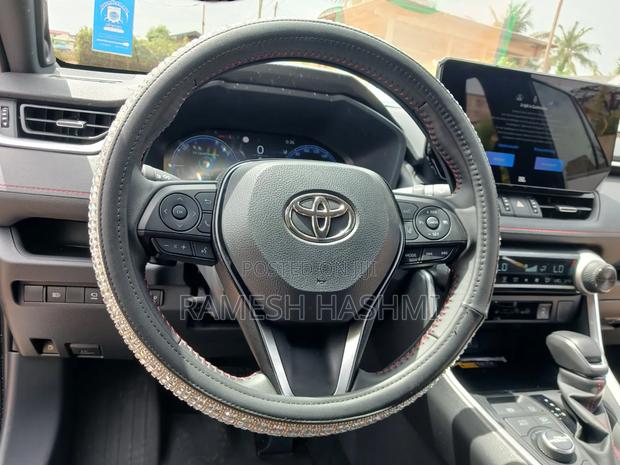 New Toyota RAV4 2025 Silver
