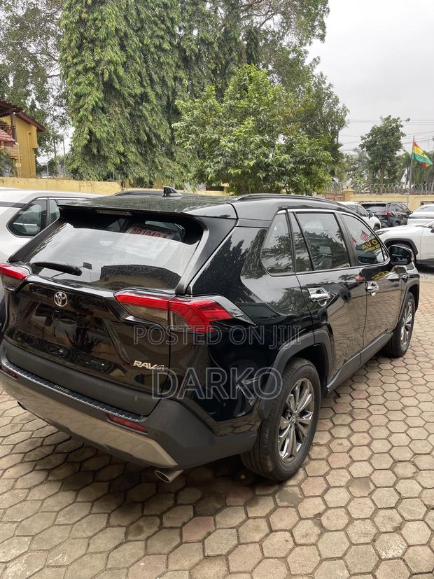 Toyota RAV4 2023 Black