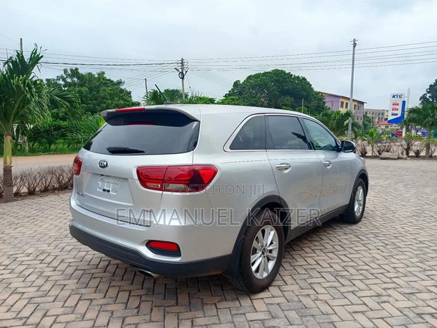 Kia Sorento 2019 Silver