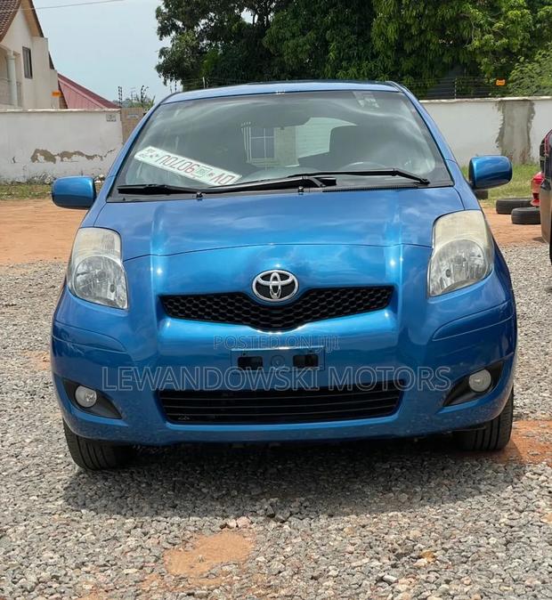 Toyota Yaris 2010 Blue