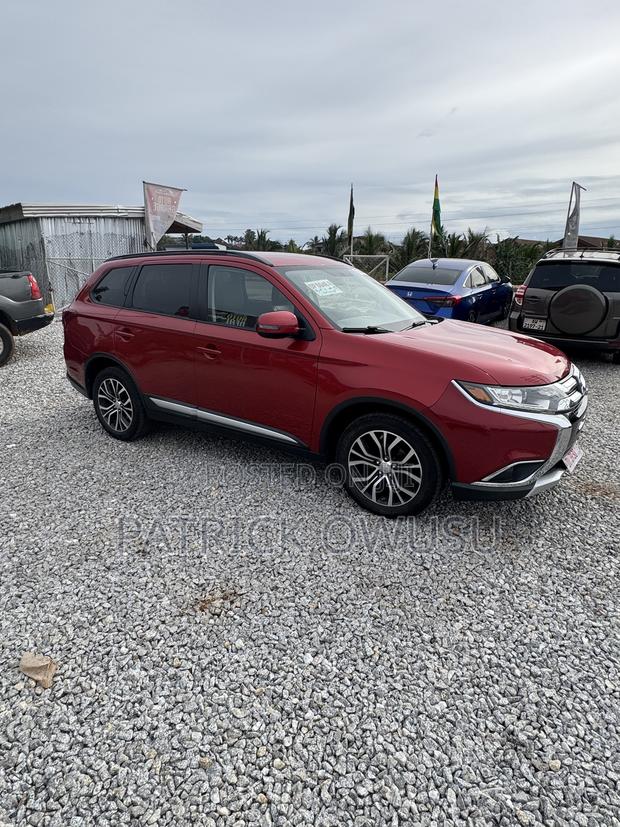 Mitsubishi Outlander 2017 Red