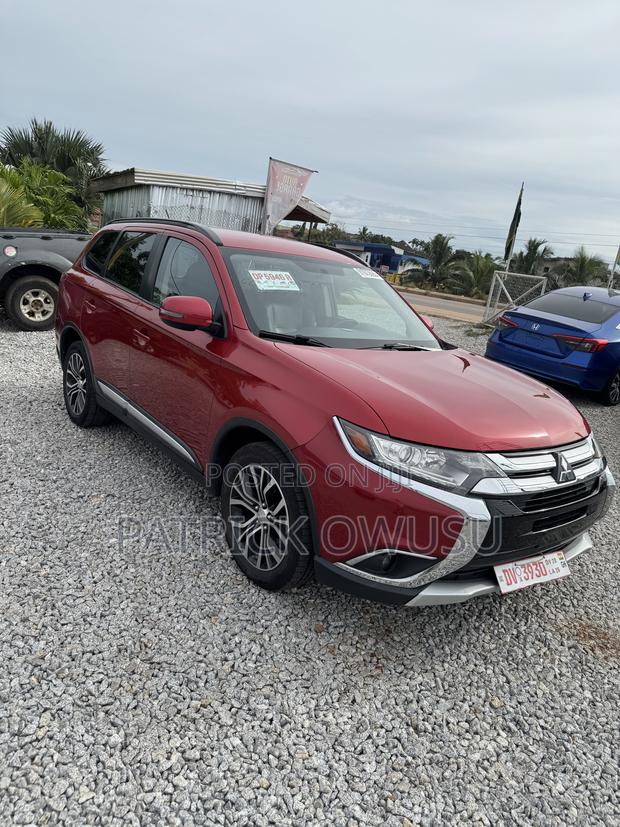 Mitsubishi Outlander 2017 Red