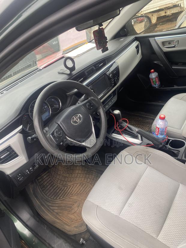 Toyota Corolla 2016 Green