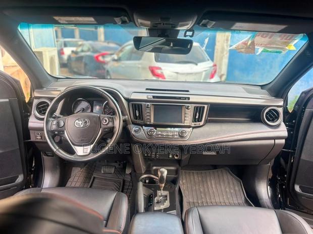 Toyota RAV4 SE 4dr SUV AWD (2.5L 4cyl 6A) 2018 Black