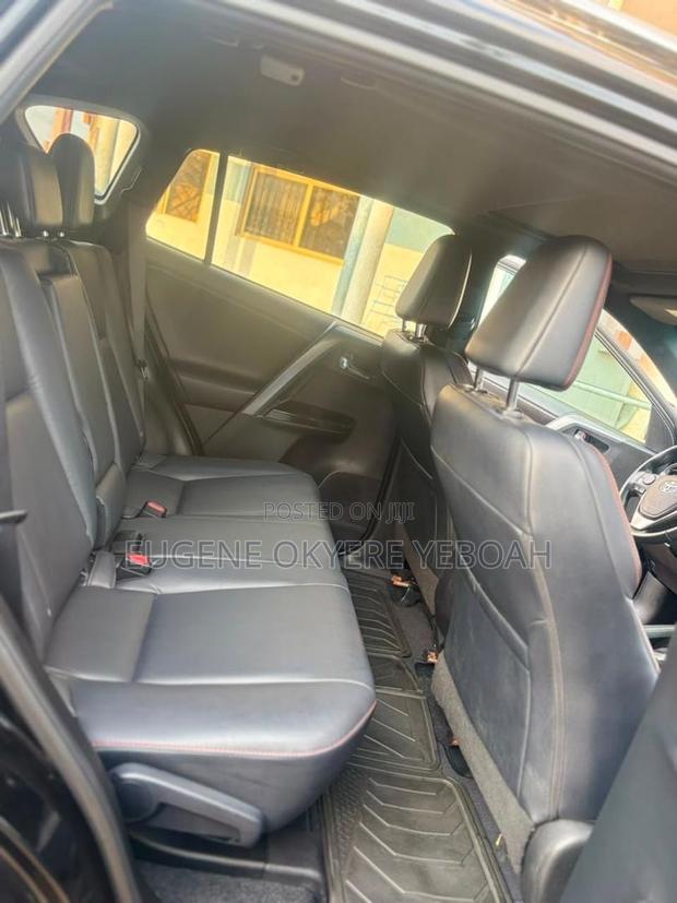 Toyota RAV4 SE 4dr SUV AWD (2.5L 4cyl 6A) 2018 Black