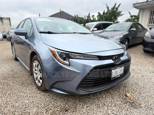 Toyota Corolla 2025 Blue