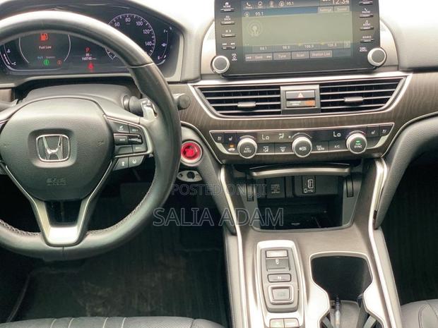 Honda Accord Sport (2.0L 4cyl Turbo 10A) 2019 Silver