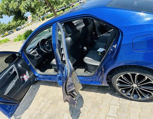 Toyota Corolla S 4dr Sedan (1.8L 4cyl CVT) 2016 Blue