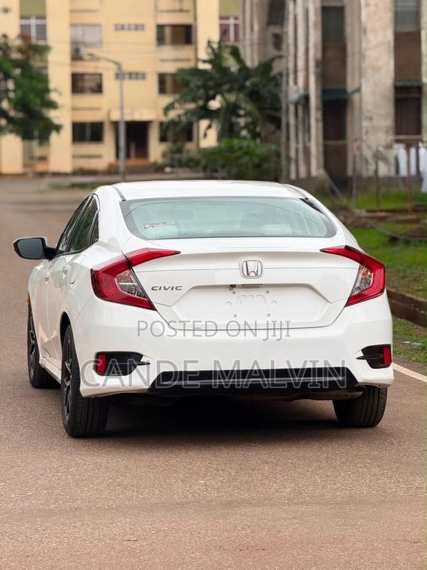 Honda Civic 2017 White