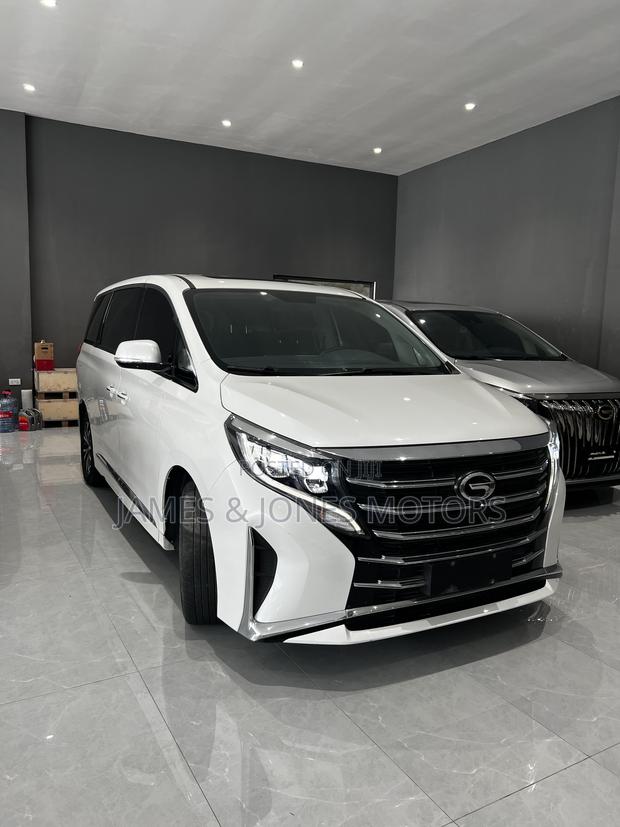 GAC GM8 2023 White