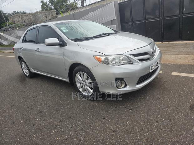 Toyota Corolla 2013 Gray