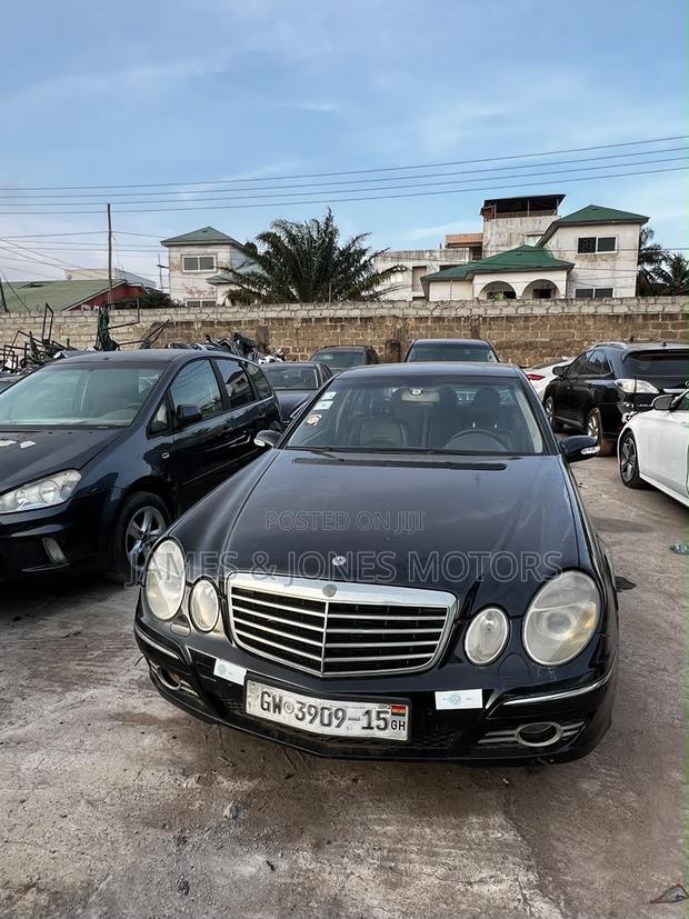 Mercedes-Benz E300 2003 Black
