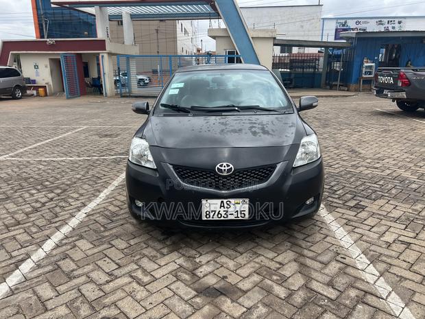Toyota Yaris 2007 Gray