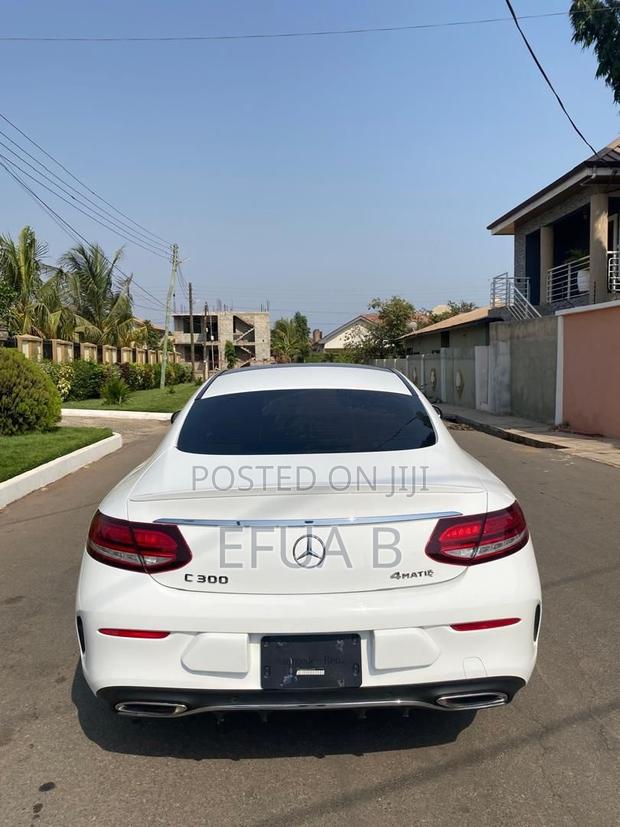 Mercedes-Benz C300 2019 White