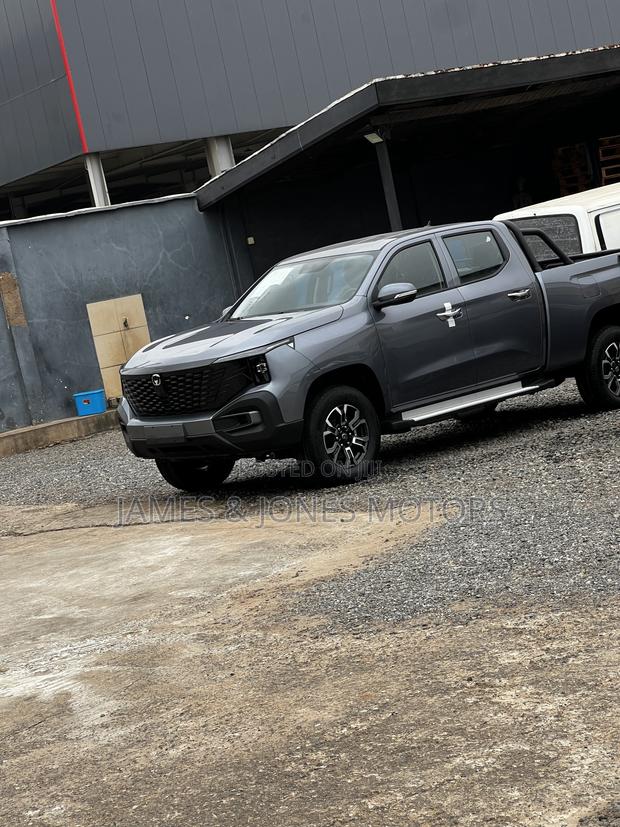 New Changan Hunter Plus 2.0 Petrol 4x4 2025 Gray