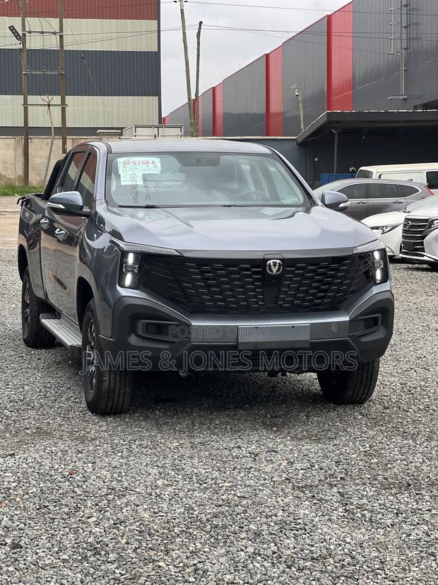 New Changan Hunter Plus 2.0 Petrol 4x4 2025 Gray