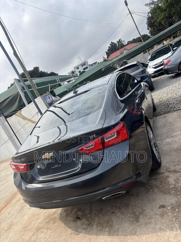 Chevrolet Malibu Premier w/2LZ 2017 Gray