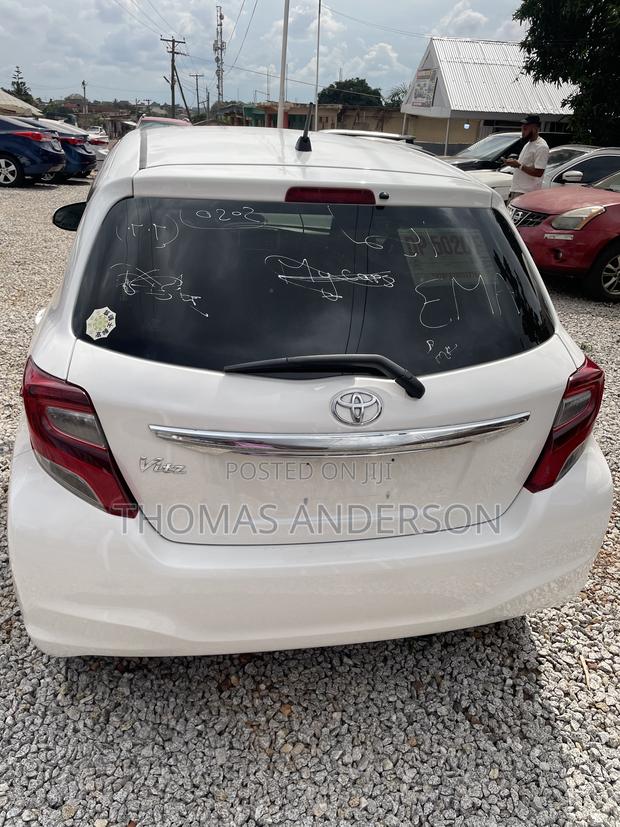 Toyota Vitz 2014 White