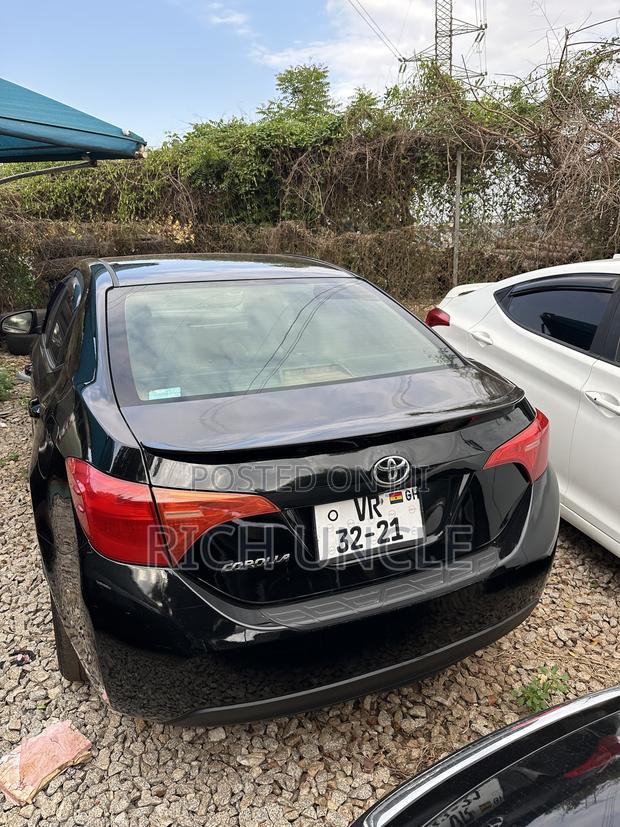 Toyota Corolla S 4dr Sedan (1.8L 4cyl CVT) 2016 Black