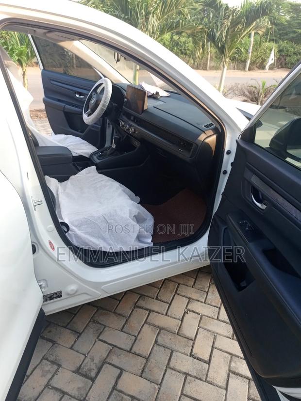 Honda CR-V 2024 White