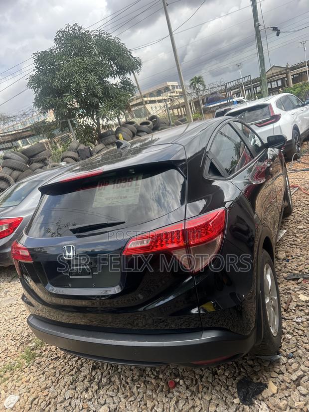 Honda HR-V 4dr SUV (1.5L 4cyl CVT) 2016 Black