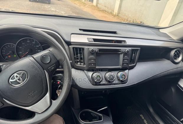 Toyota RAV4 2016 Gray