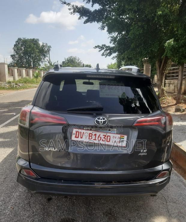 Toyota RAV4 2016 Gray