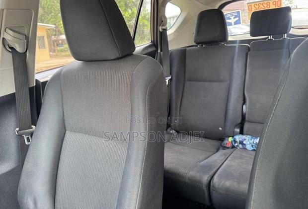 Toyota RAV4 2016 Gray