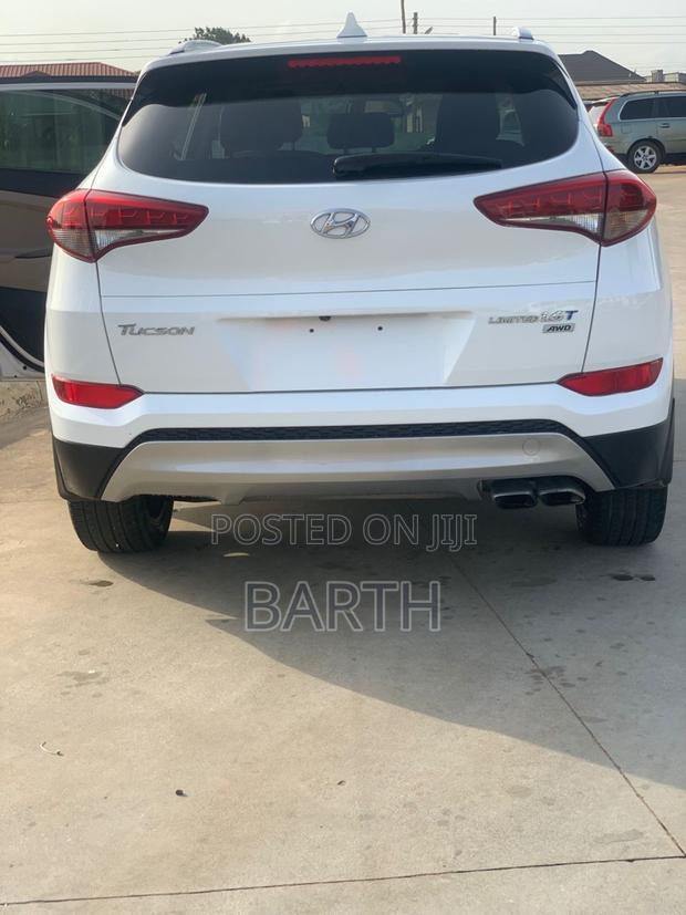 Hyundai Tucson Limited AWD 2017 White