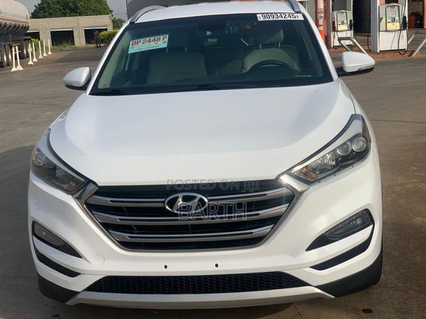Hyundai Tucson Limited AWD 2017 White