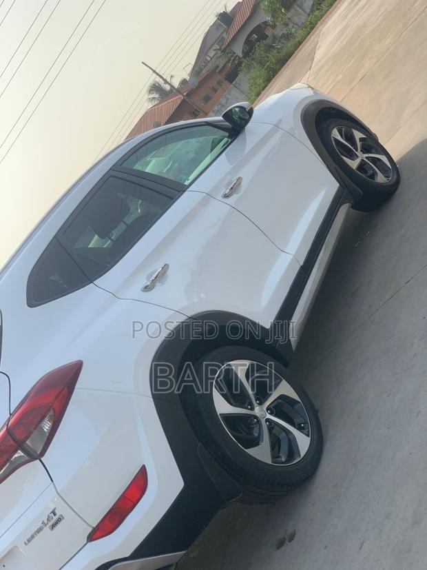 Hyundai Tucson Limited AWD 2017 White