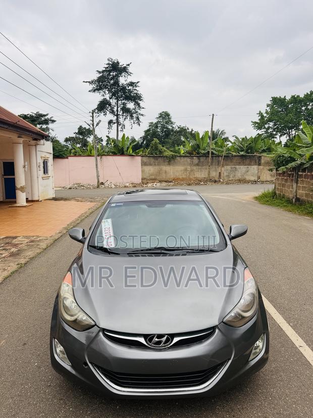 Hyundai Elantra Limited Sedan FWD (1.8L 4cyl 6A) 2013 Beige