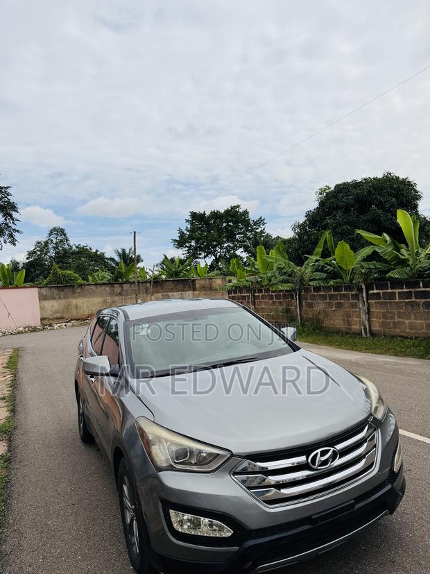 Hyundai Santa Fe SE AWD 2016 Beige