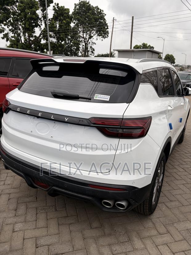 Geely Boyue 2022 White